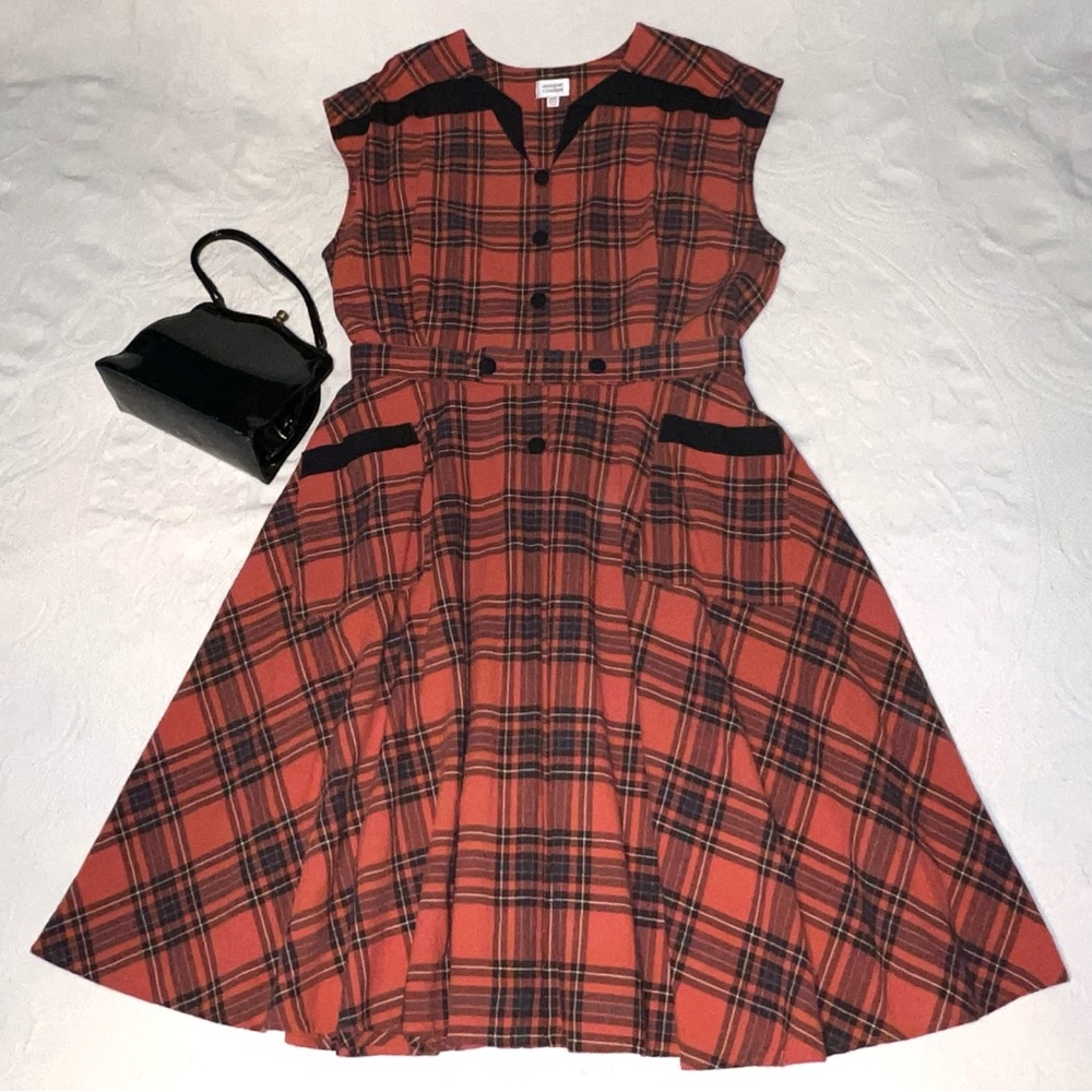 🧡UNIQUE VINTAGE orange plaid swing dress 100% cotton!🖤 with belt and pockets!